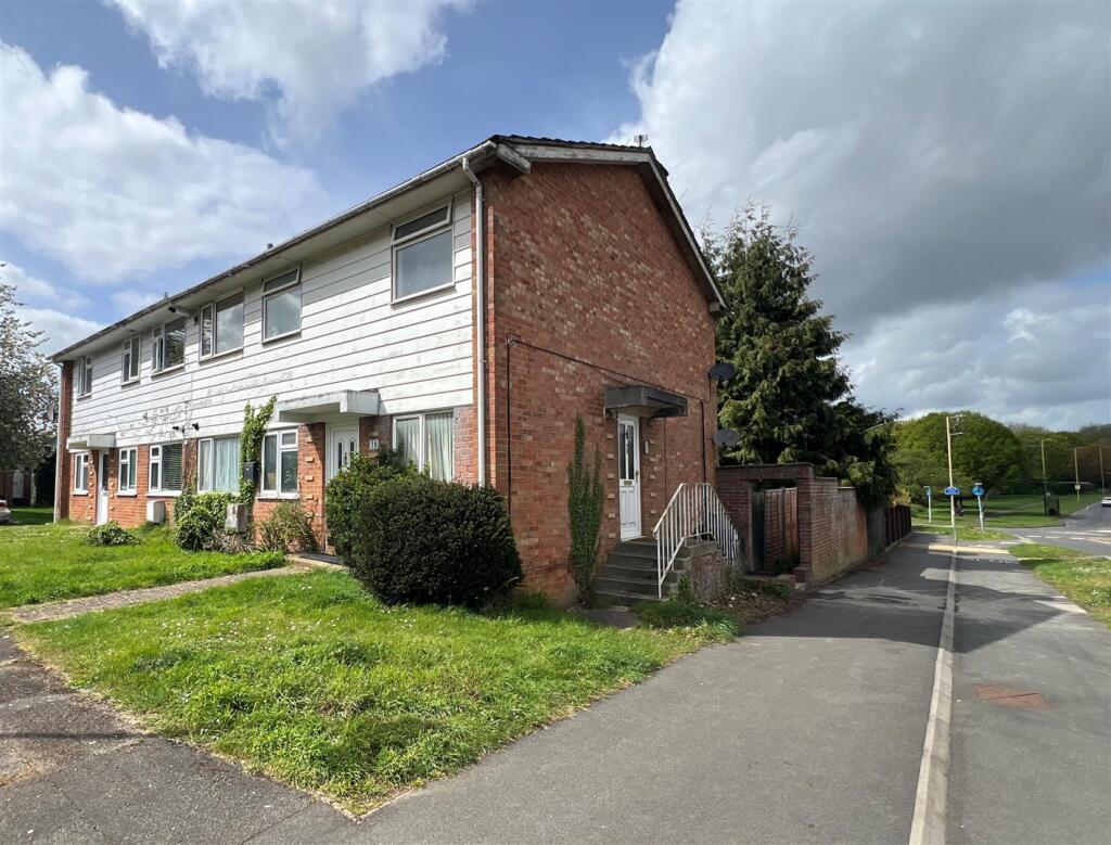 Main image of property: White House Close, Basingstoke