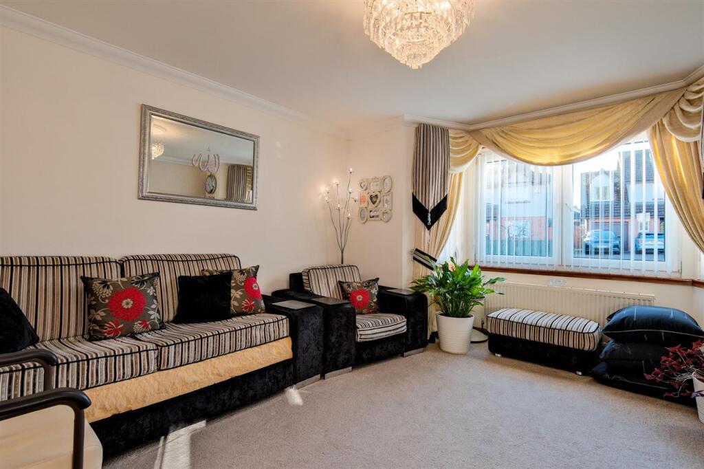 House in Paisley, Renfrewshire - View 4