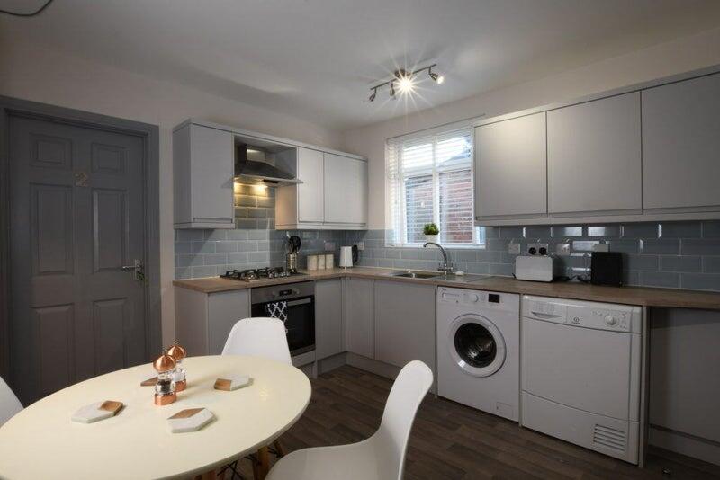 House in Derby - View 5