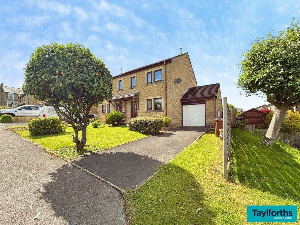 Main image of property: Riding Close, Barnoldswick, BB18