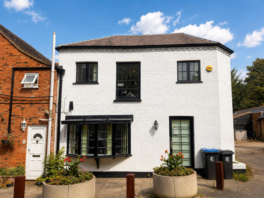 Main image of property: High Street, Ongar