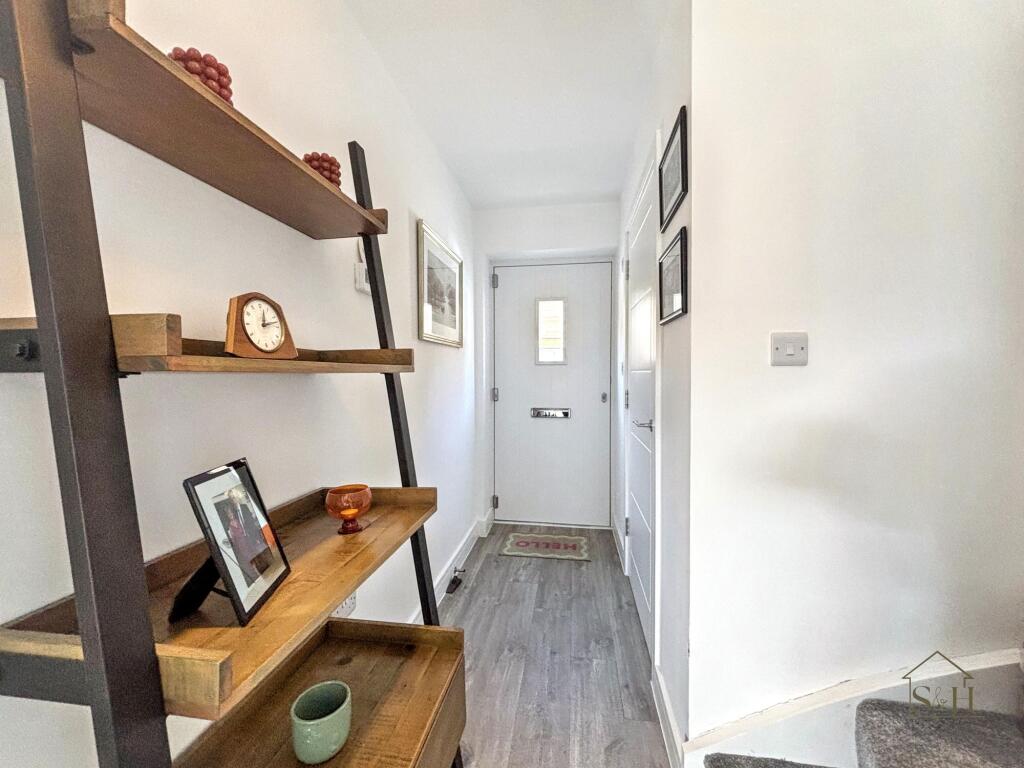 House in Tonbridge - More