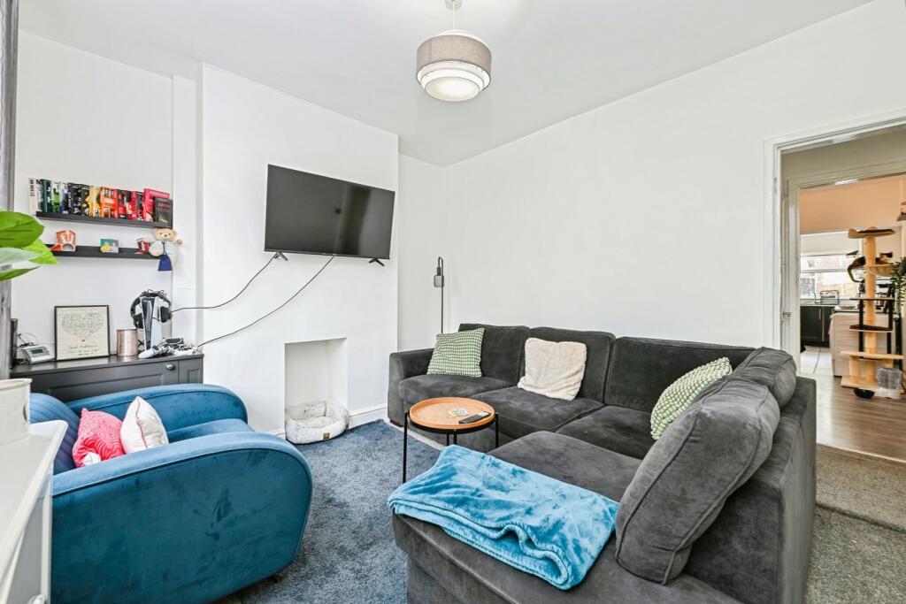 House in Nottingham - View 4