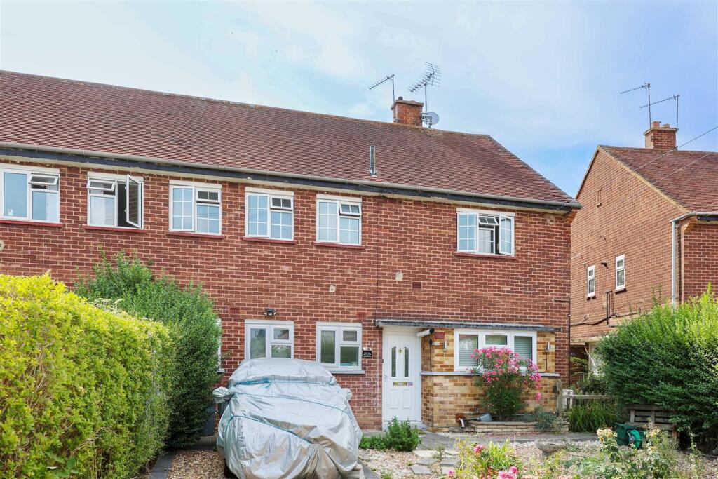 Main image of property: Lynhurst Crescent, Hillingdon, UB10