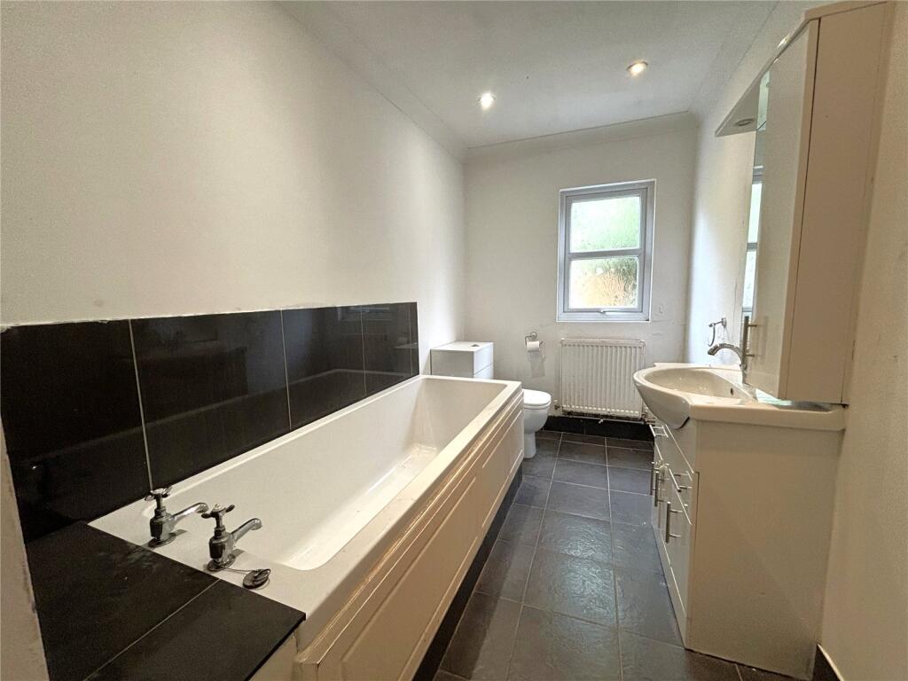House in Spelthorne, Surrey - More