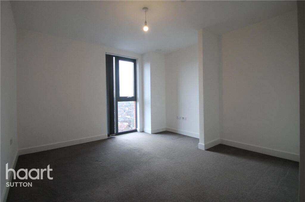 Apartment in Sutton - View 5