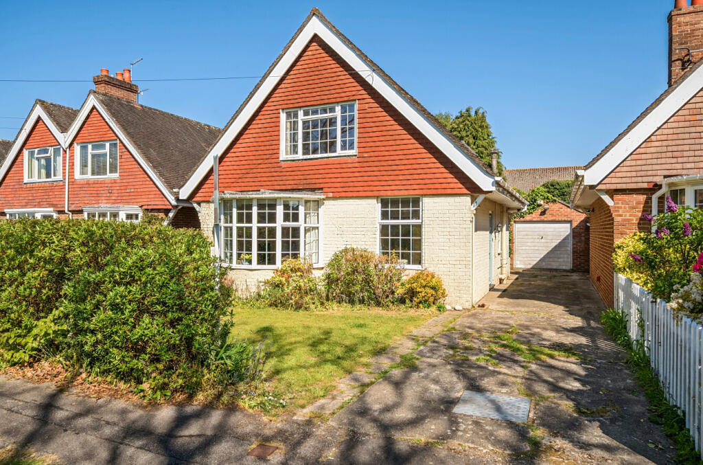 Main image of property: Bure Close, Friars Cliff, Christchurch, BH23