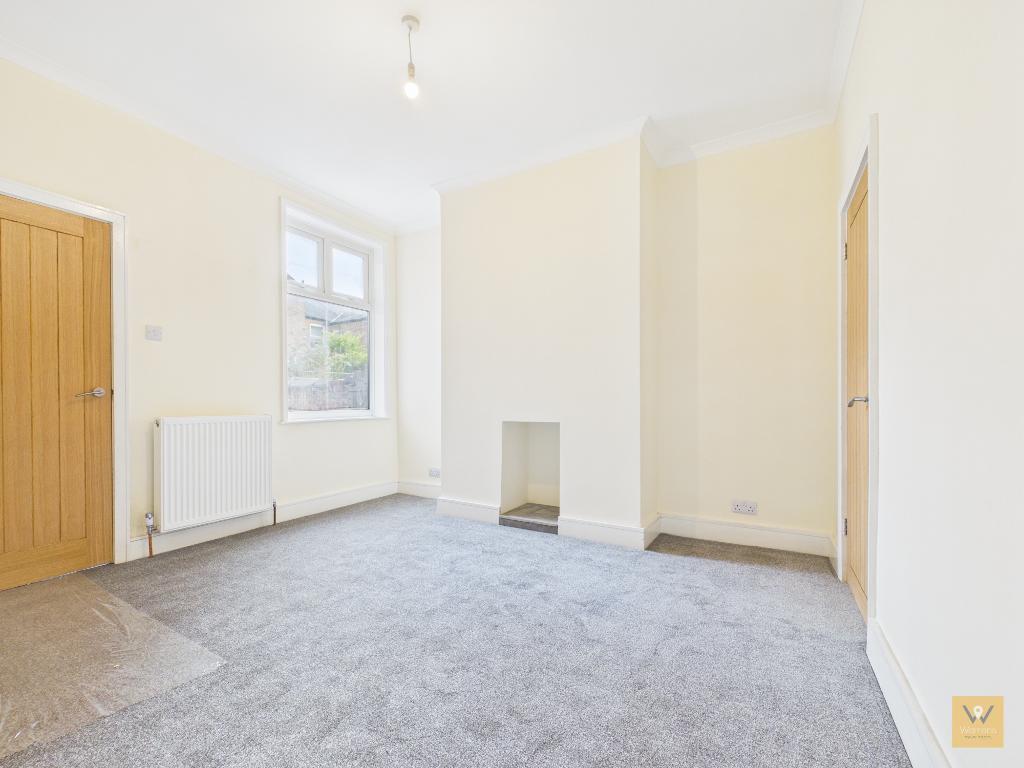 House in Stockport, Mile End, Davenport - More