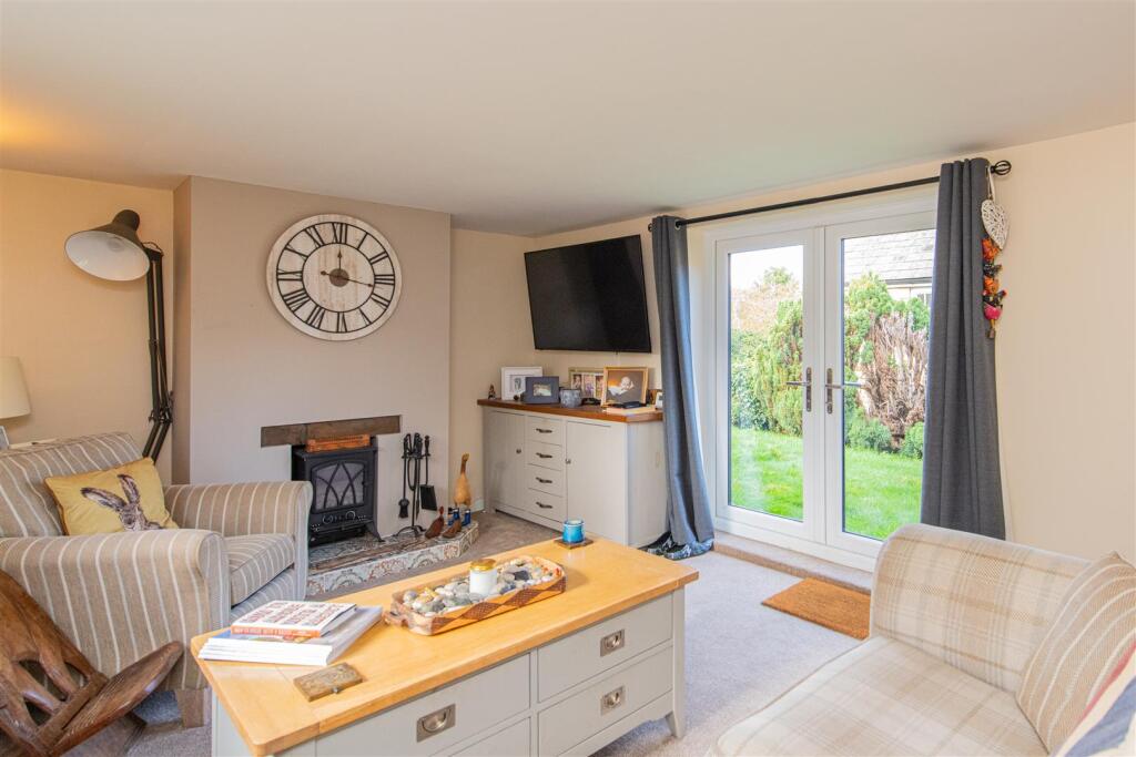 Corby Road, Weldon Village photo 4