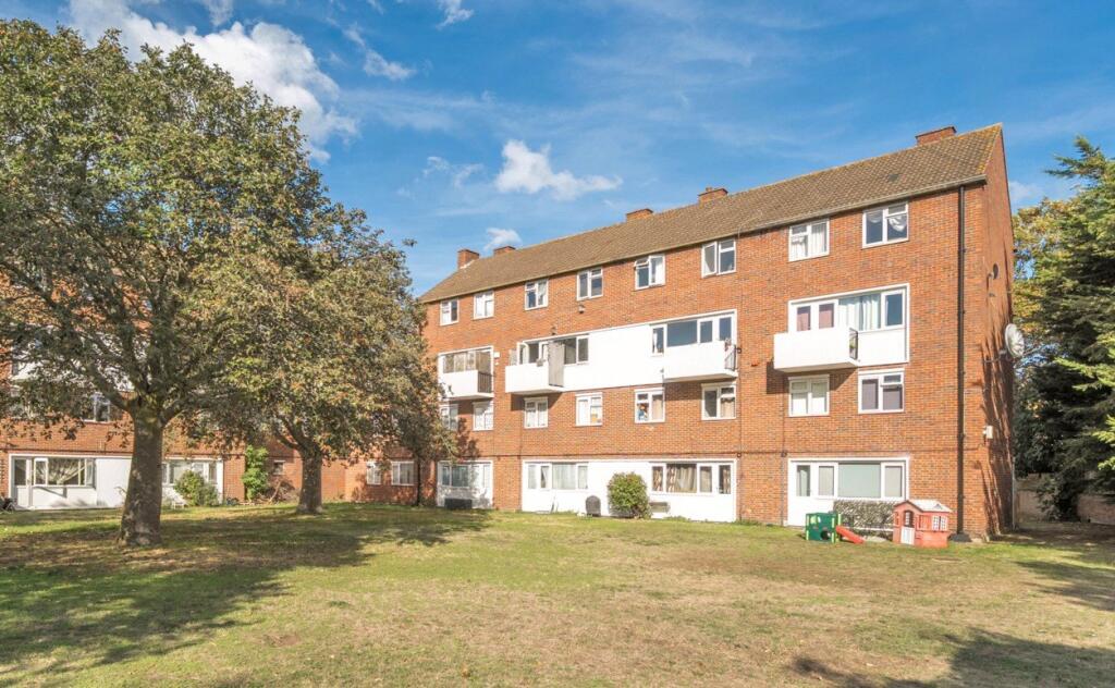 Apartment in Twickenham - View 3