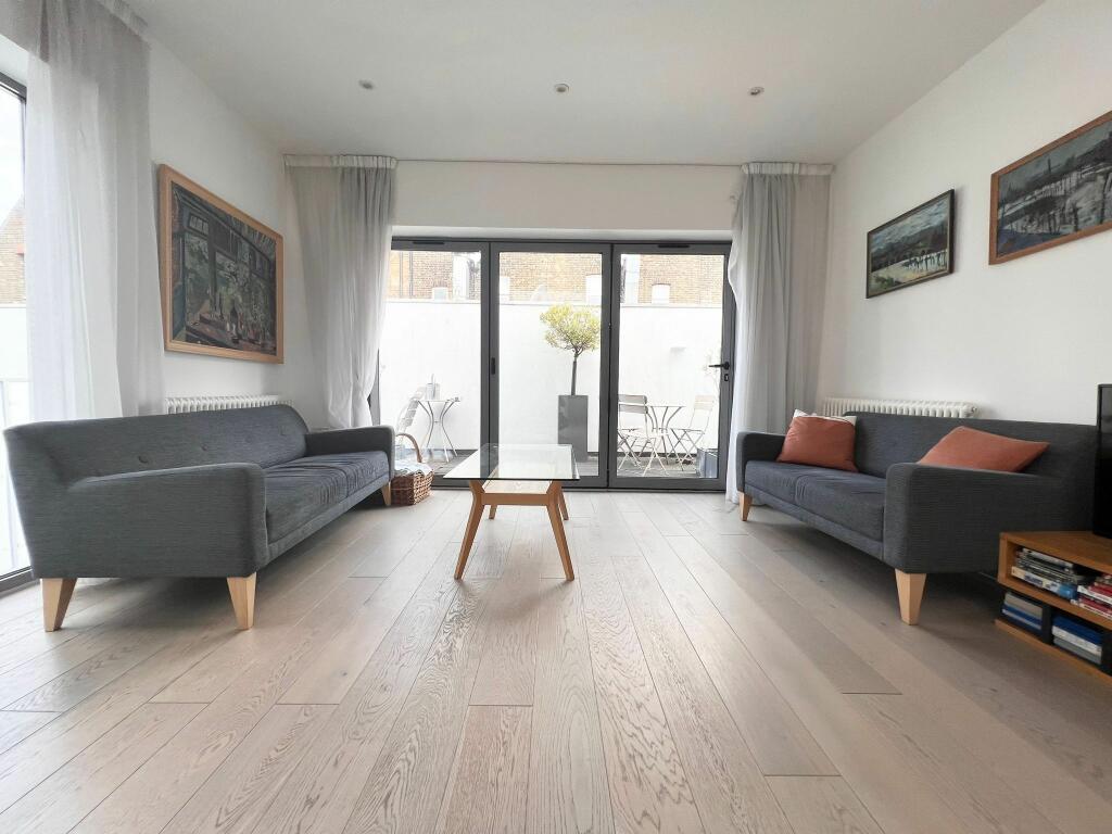 Main image of property: County Street, SE1