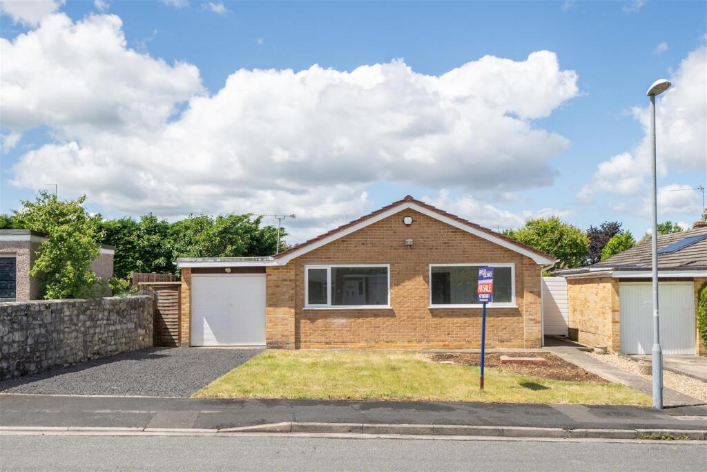 Main image of property: Evenlode Way, Keynsham, Bristol