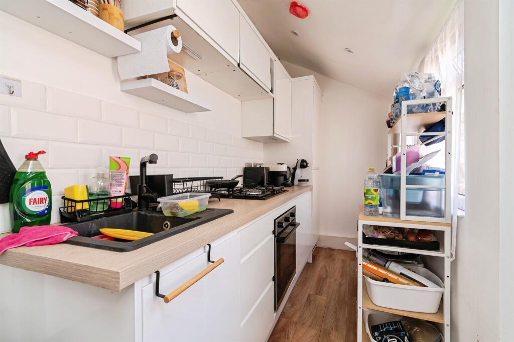 House in Nottingham, New Basford - View 5