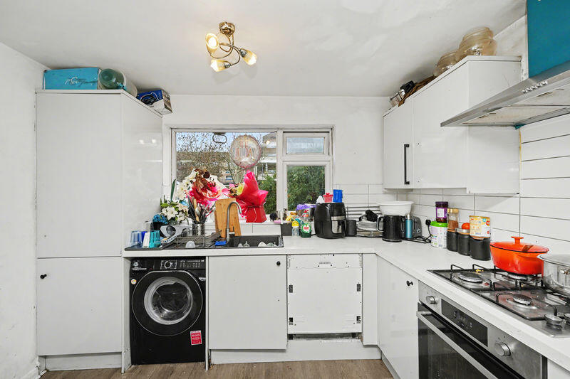 House in Waltham Cross - View 3