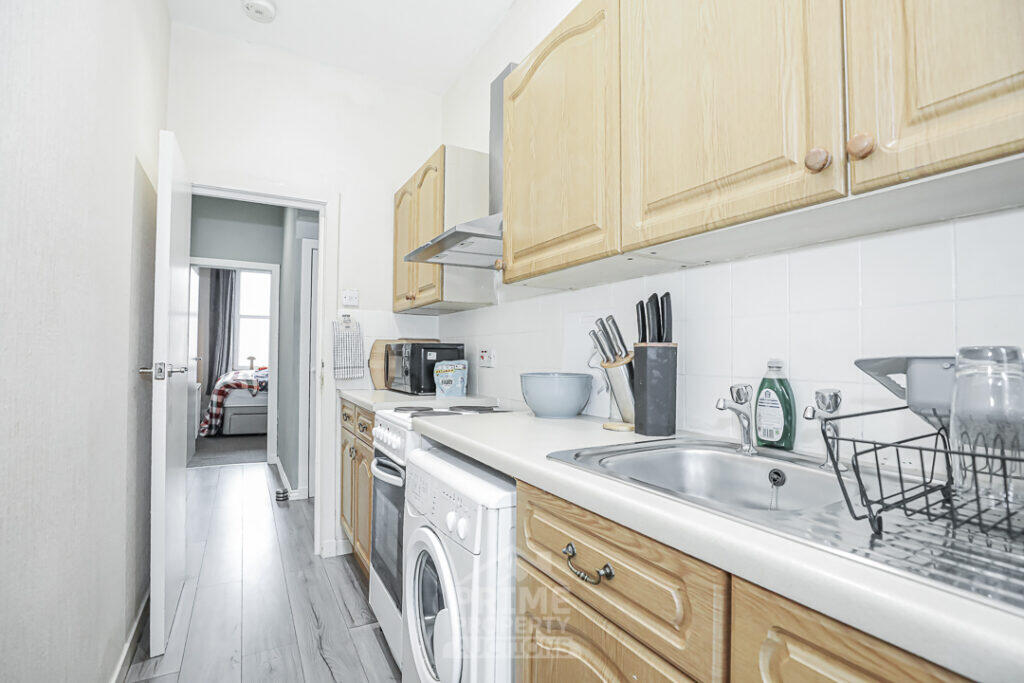 31C Skene Square, Aberdeen, AB25 2UP photo 5