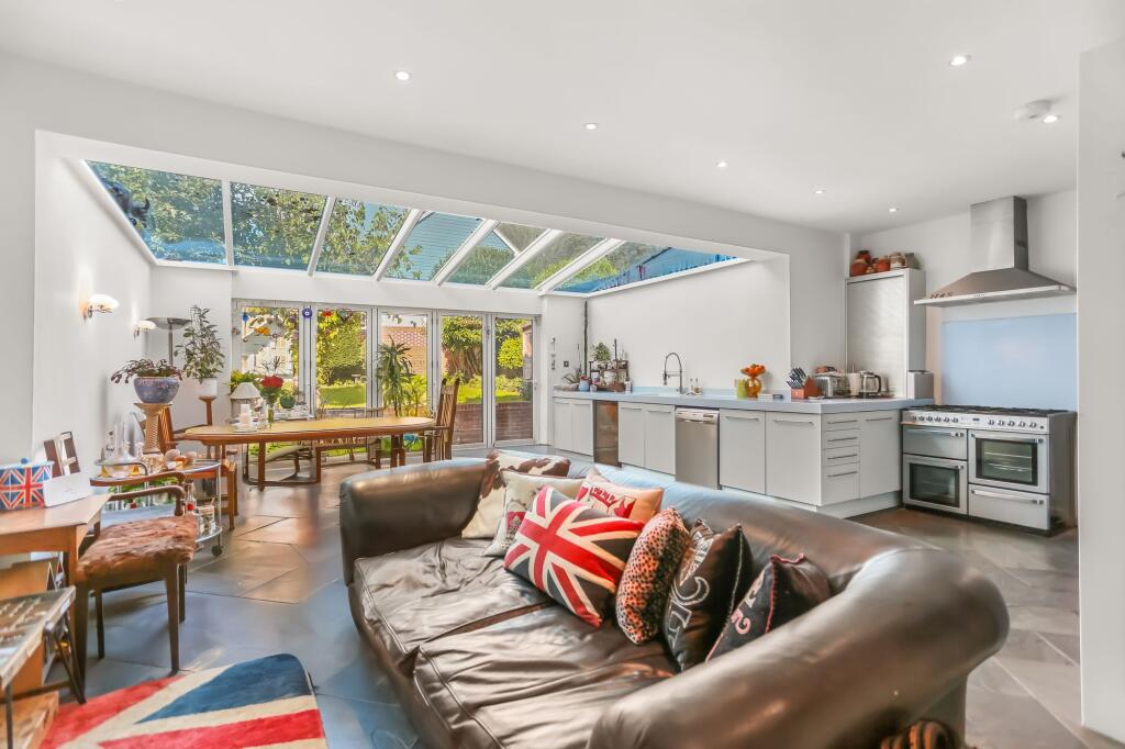 House in Hove, Brunswick - More