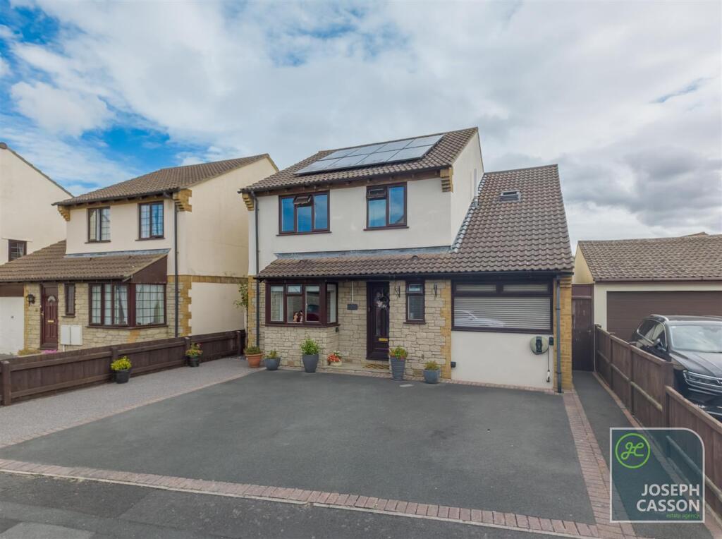 Main image of property: Duncombe Close, Bridgwater