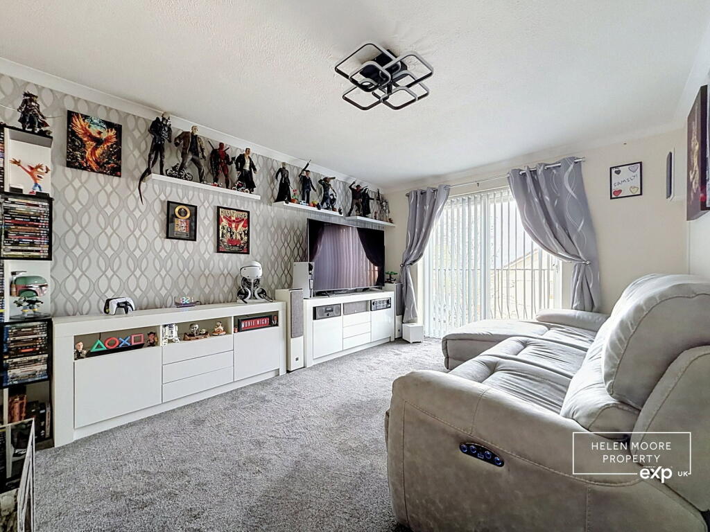 Apartment in Plymouth - View 2