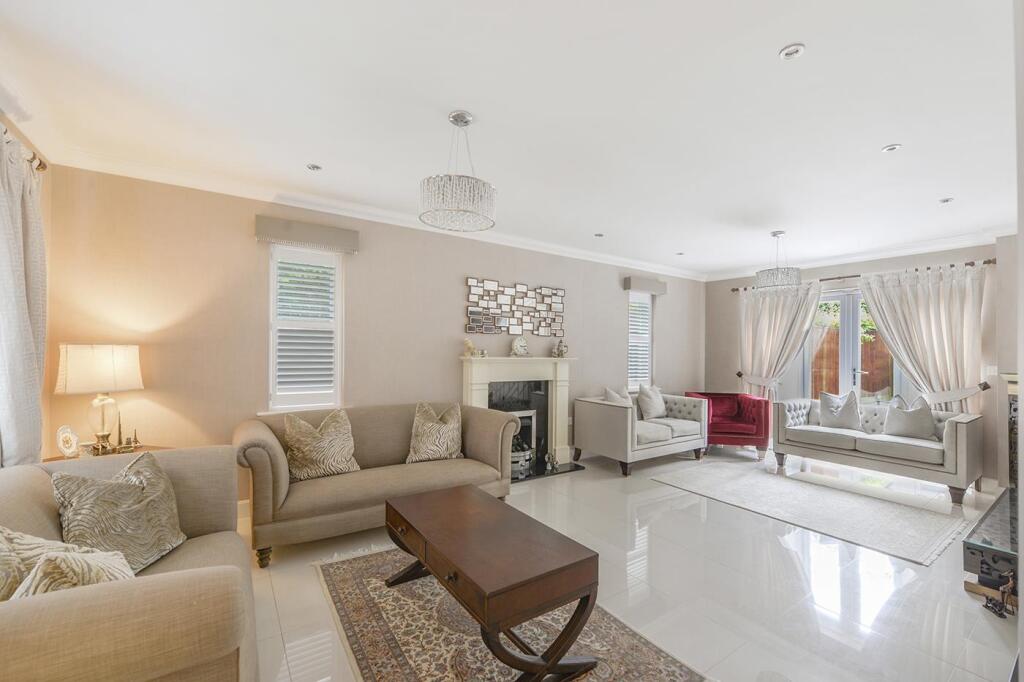 House in Tonbridge and Malling, Kings Hill - View 3
