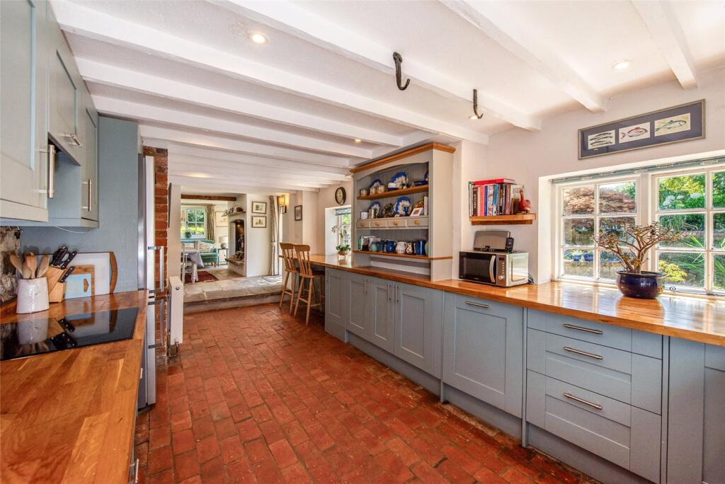 House in Horsham, Amberley - View 5