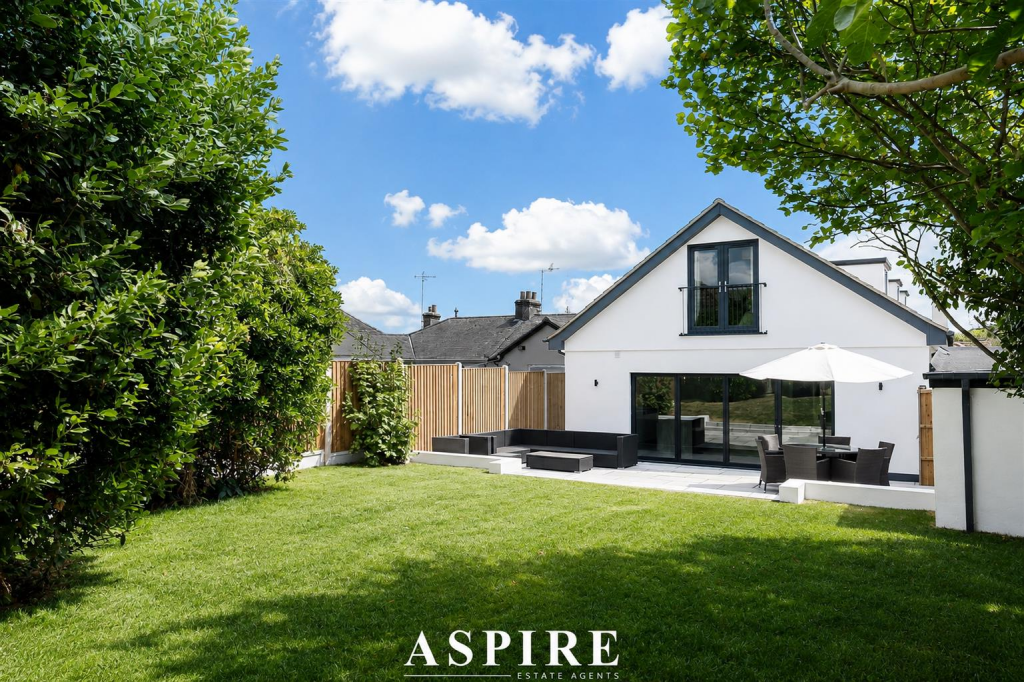 House in Rochford, Hawkwell - View 4