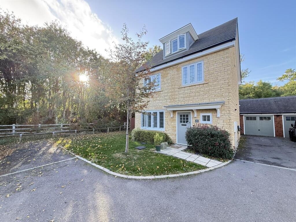 4-bed detached on Deere Avenue, Chippenham, £499,950