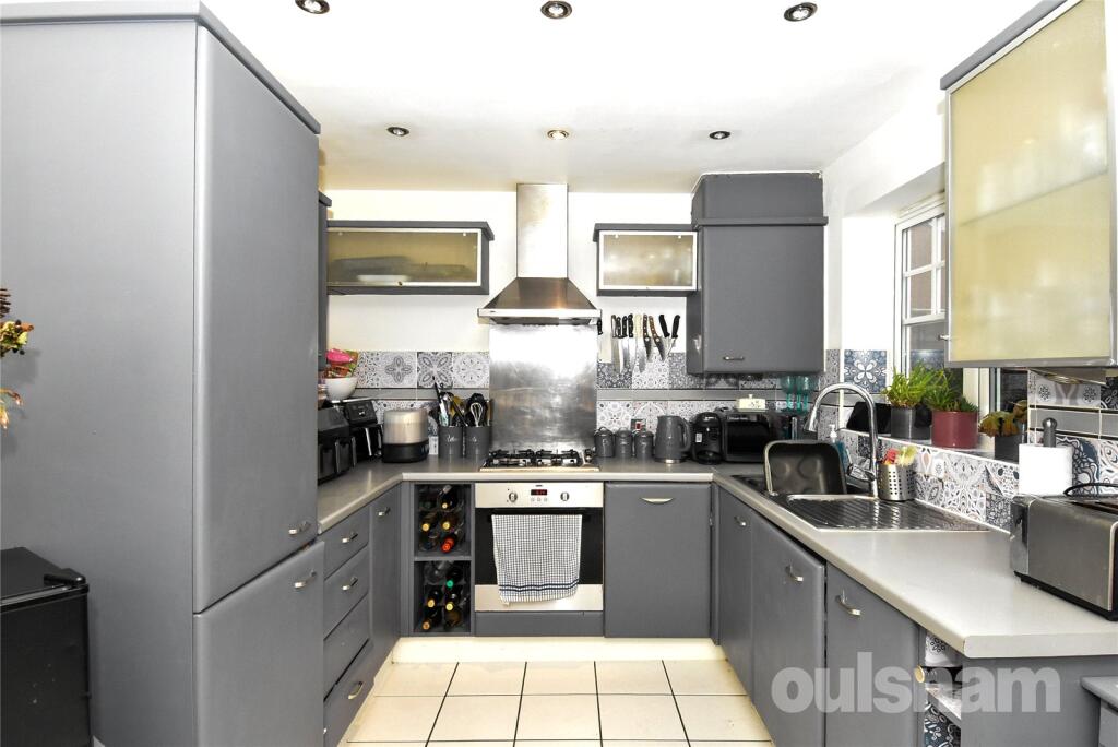 Ratcliffe Avenue, Kings Norton, Birmingham, B30 - View 4