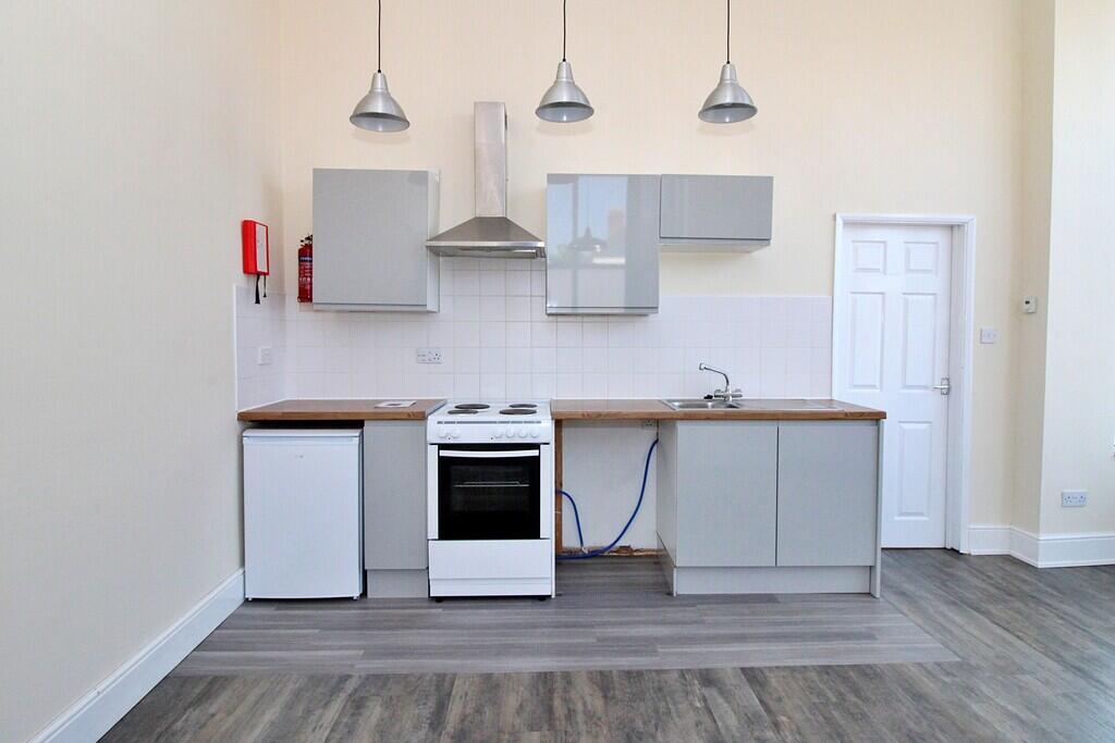 House in Rugby, Warwickshire - View 4