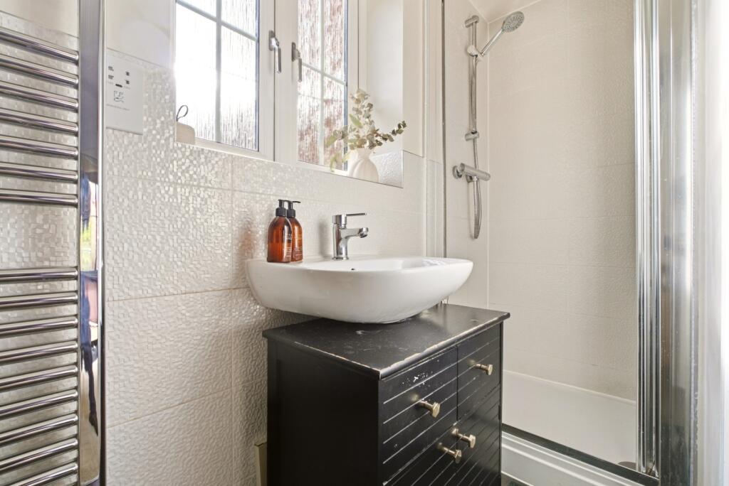Apartment in St Albans, Jersey Farm, Sandridge - More