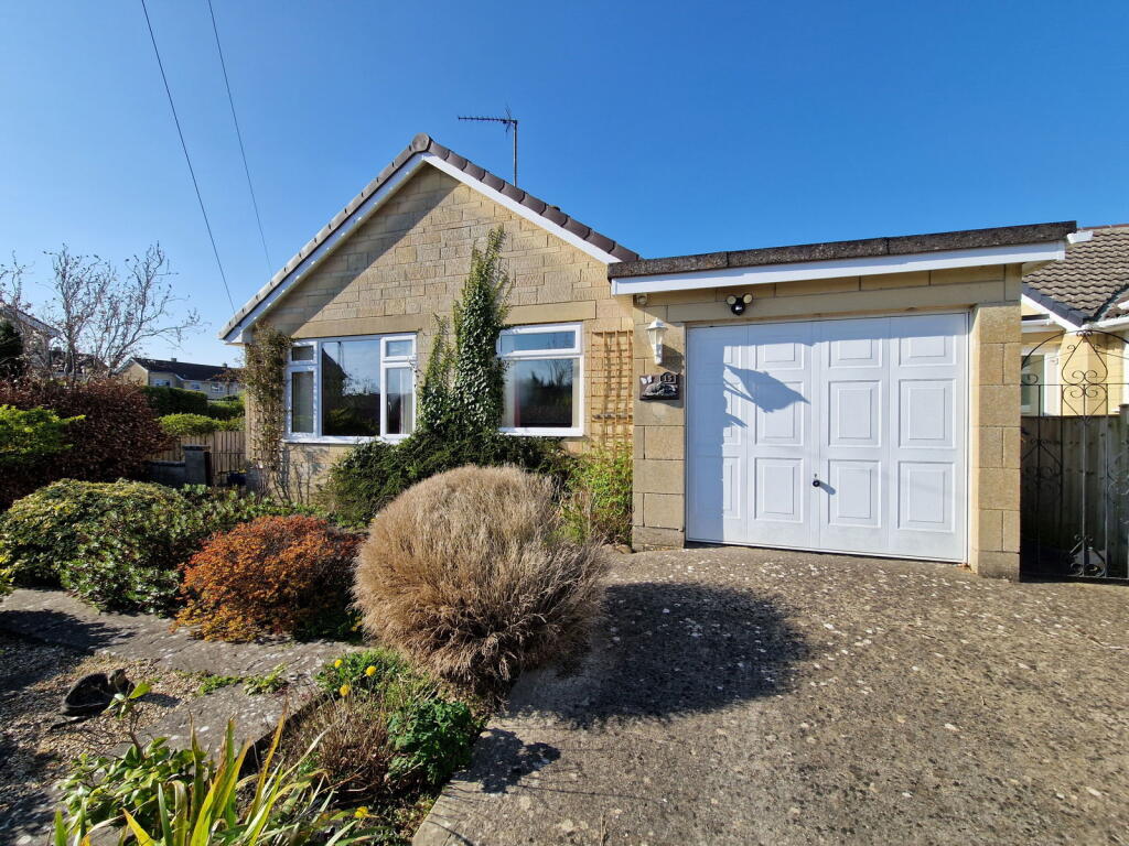 3-bed detached on Kennedy Avenue, Whitley, £350,000