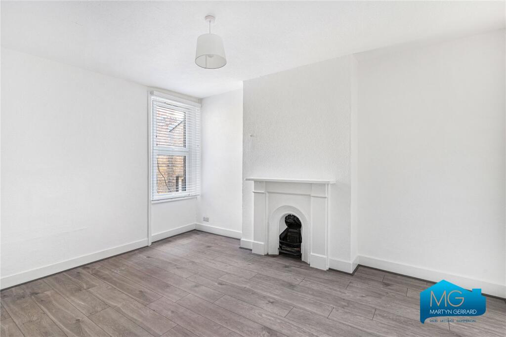 Apartment in London - View 3