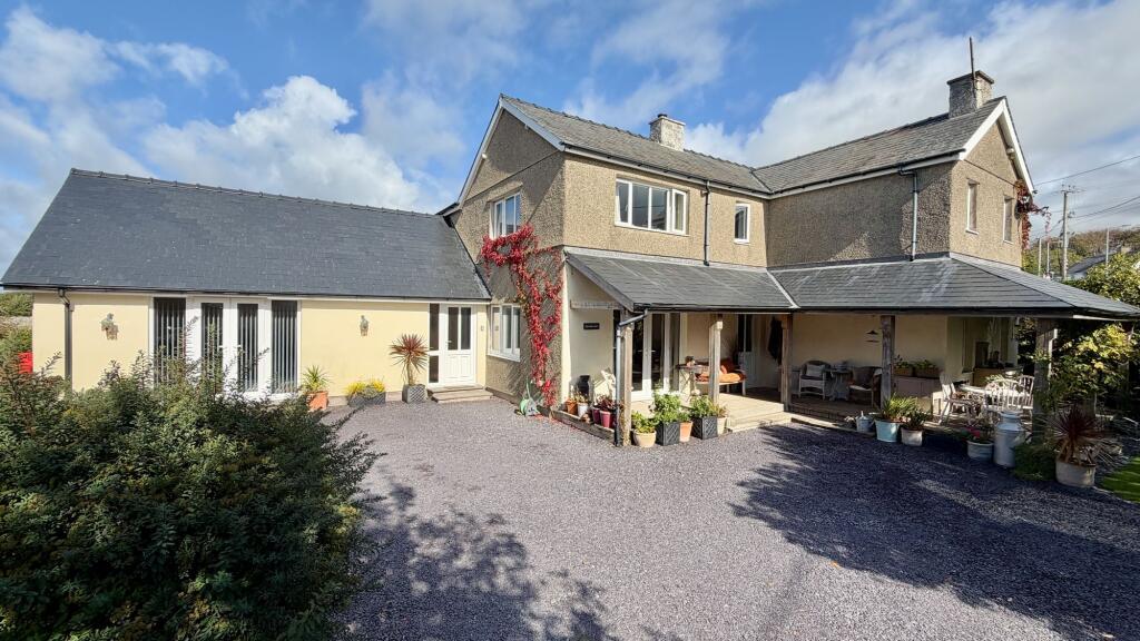 House in Tal-y-bont, Gwenfain, Dyffryn Ardudwy - View 2