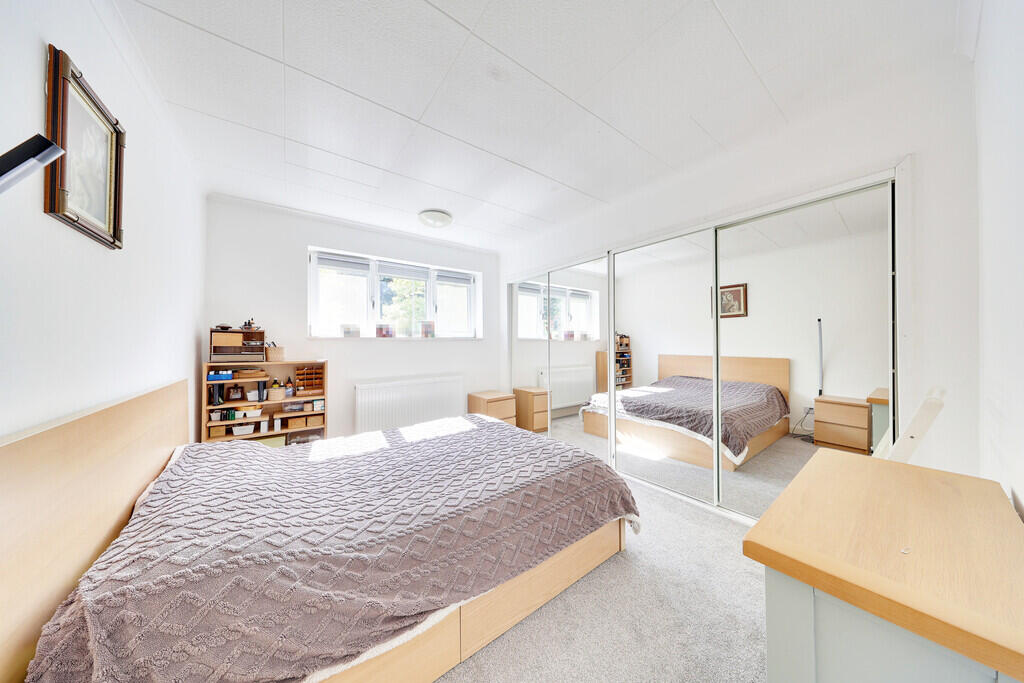 House in Bromley - View 5