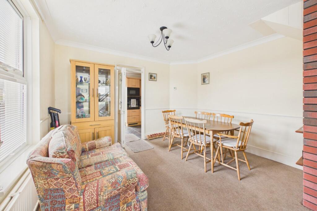 House in Corfe Mullen - View 5