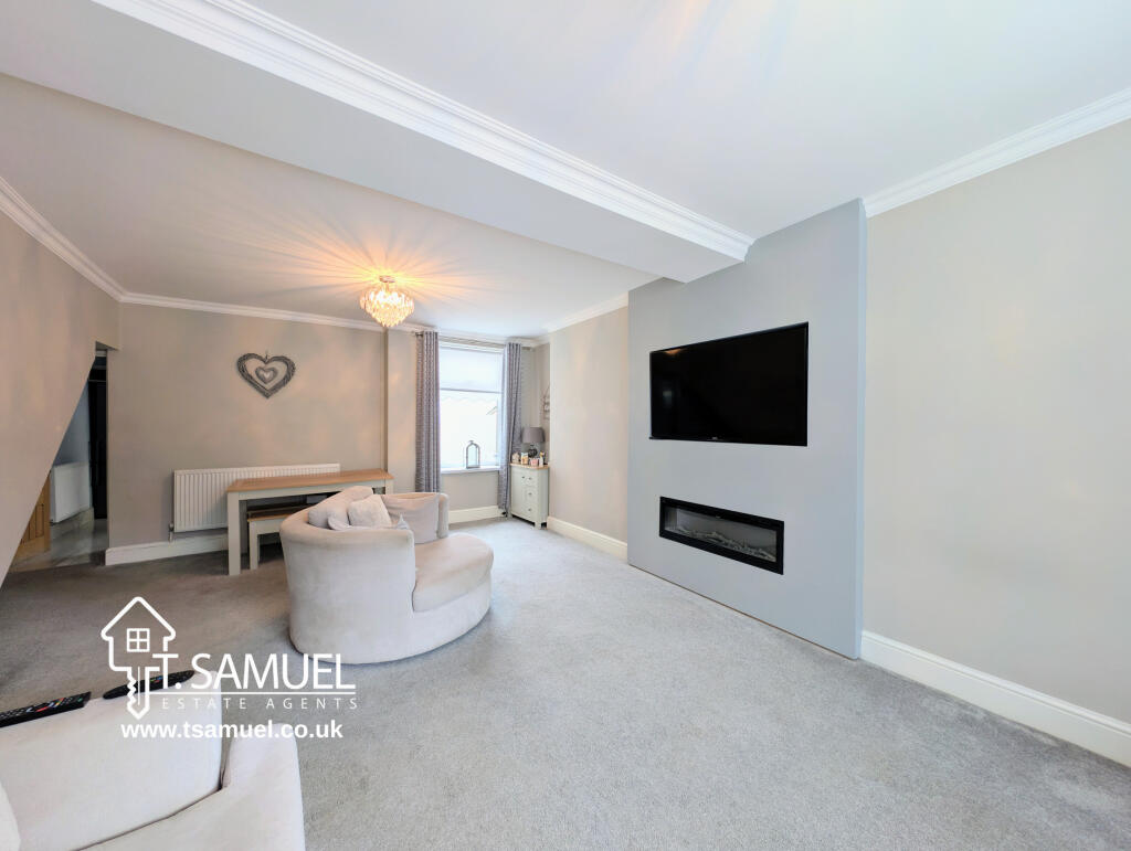 House in Mountain Ash - View 5