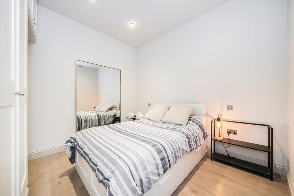 House in London, Parson's Green, Fulham - More