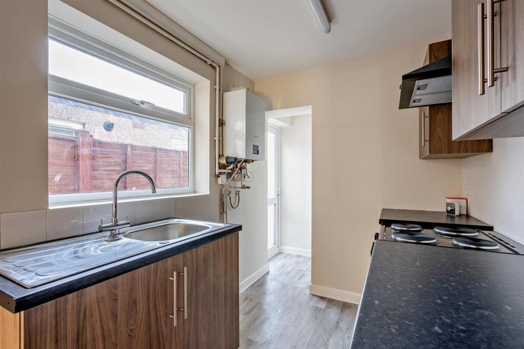 House in Dartford - View 5