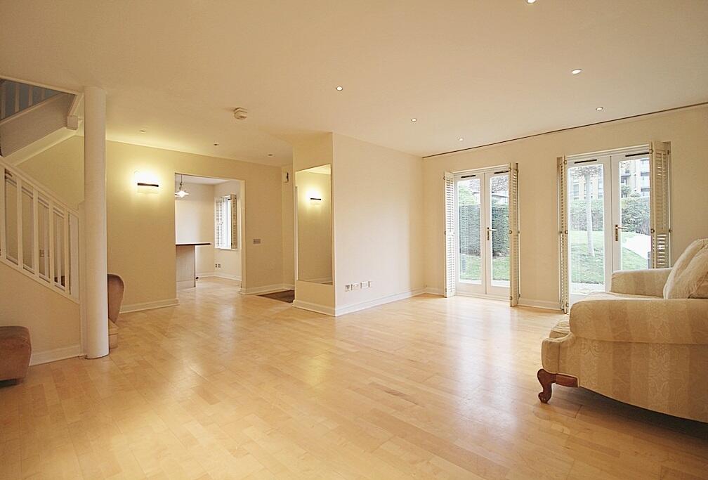 Main image of property: Regatta Point, Brentford, Middlesex, TW8 0EB