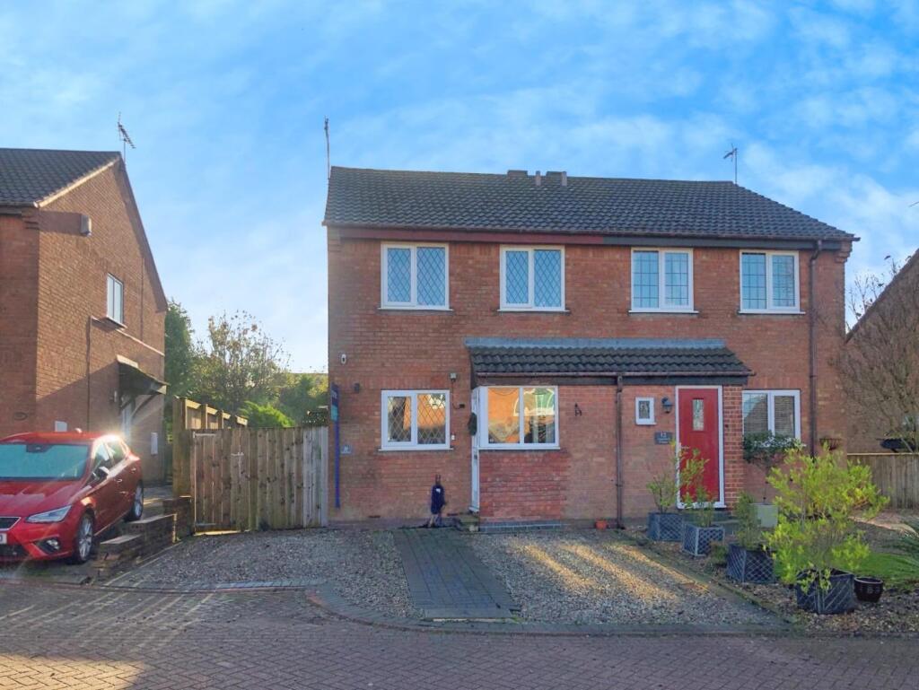 3-bed semi-detached on Ellerburn Drive, Bridlington, East Riding of Yorkshire, £185,000