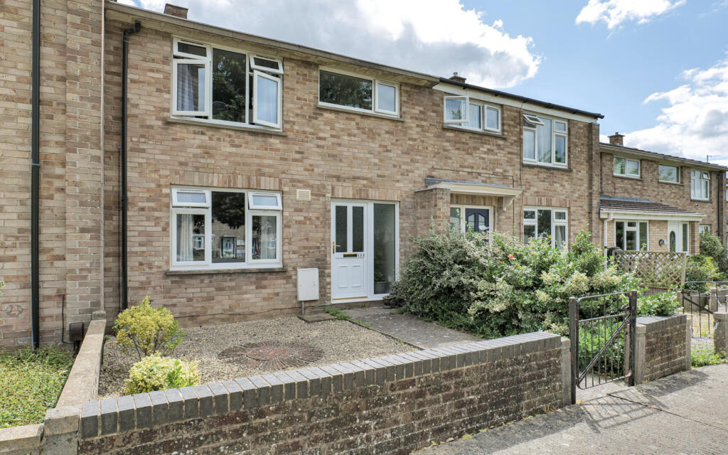 3-bed terraced on Queensway, Melksham, £252,500