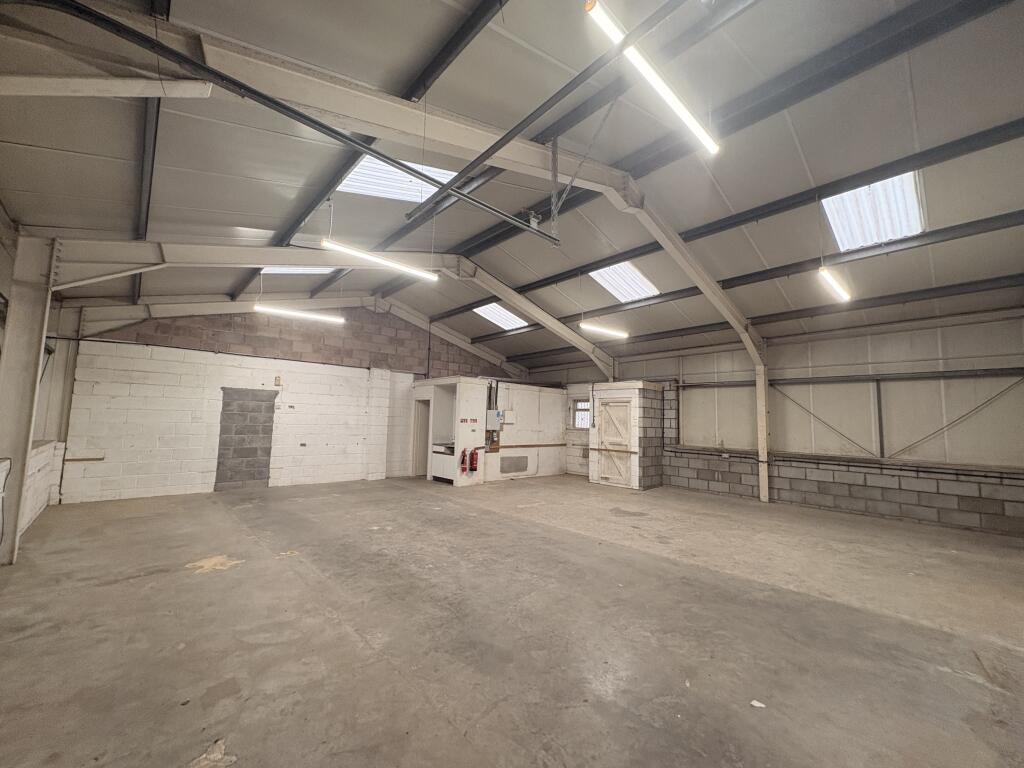 Unit 2 Pontcynon.jpg