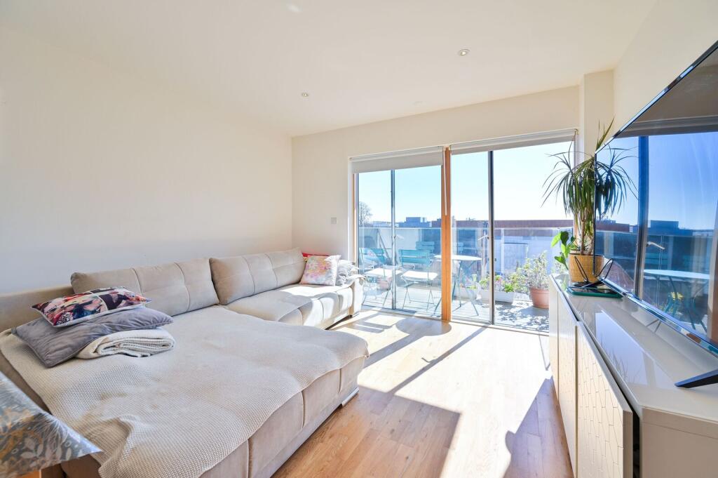 Main image of property: Streatham High Road, Streatham Common, London, SW16