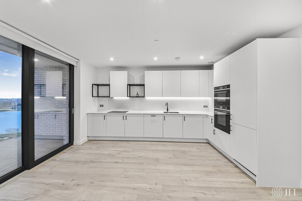 Main image of property: Willowbrook House, N4