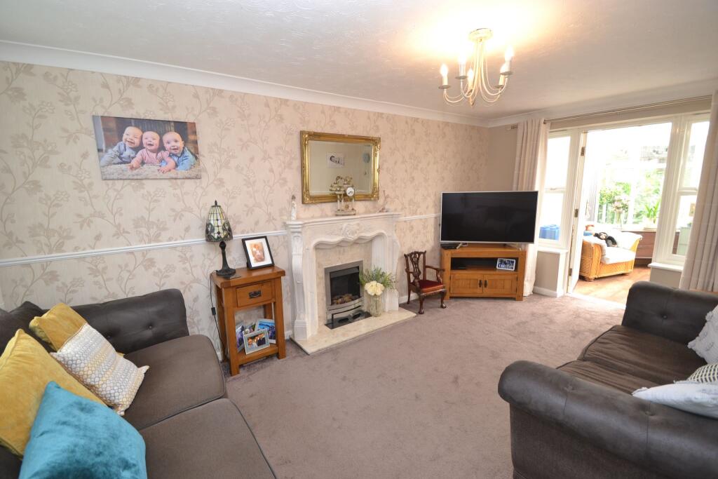 Near Crook, Thackley, photo 2
