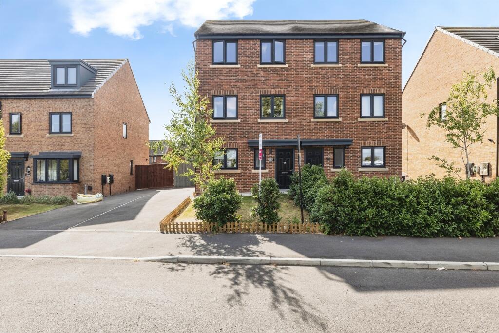Main image of property: Sandygate Lane, Hemsworth, Pontefract