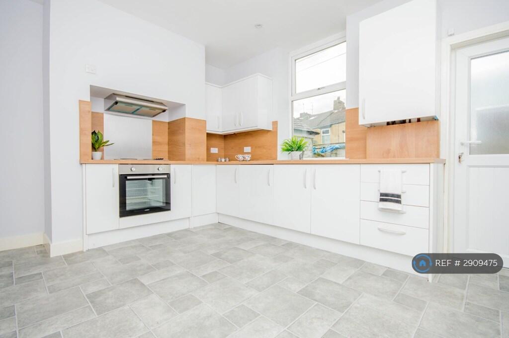 Tythebarn Street, Darwen, BB3 - View 4