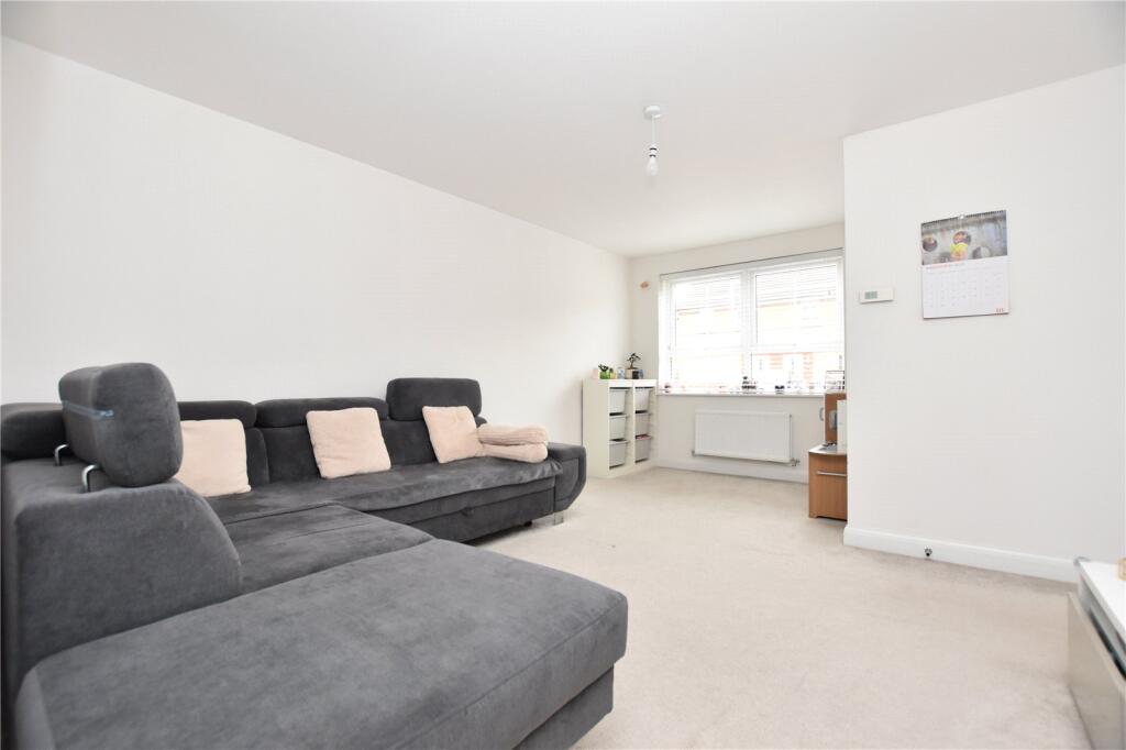 House in Leeds, East Ardsley - View 2