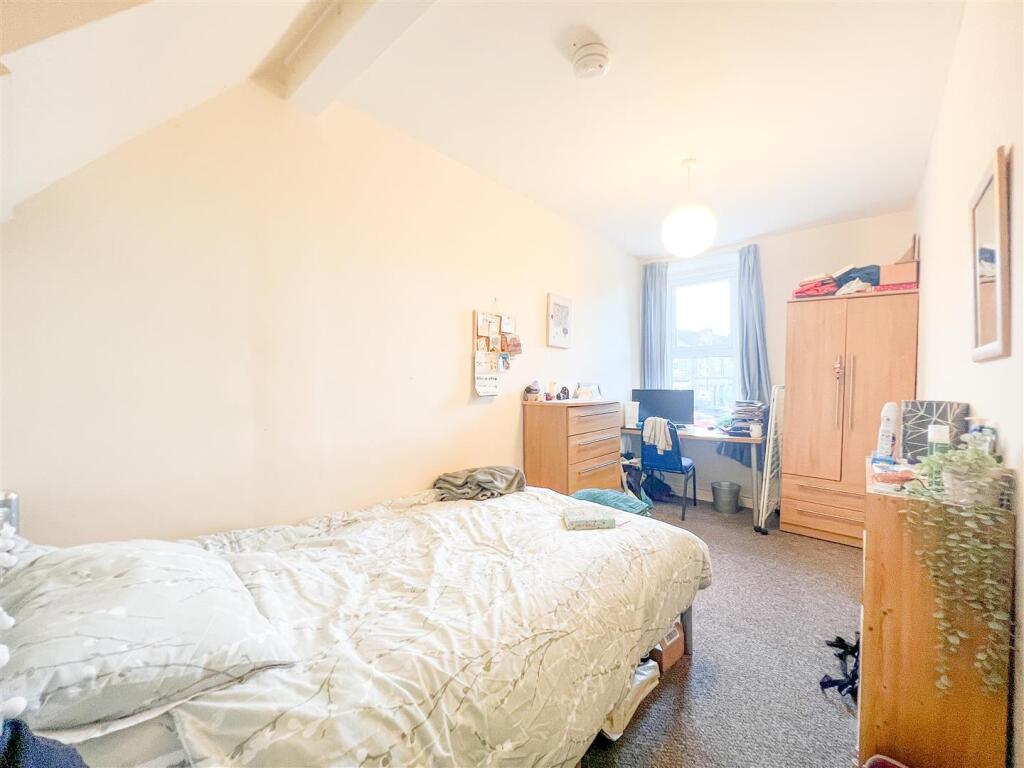 House in Sheffield - View 5