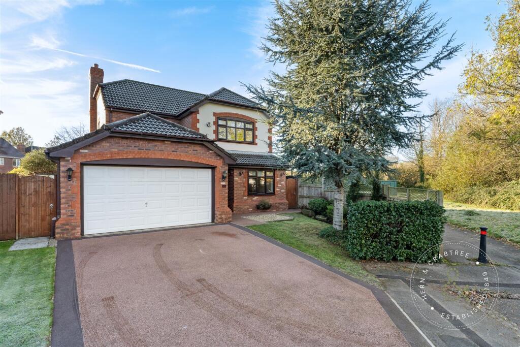 Main image of property: Oakfields, Marshfield, Cardiff