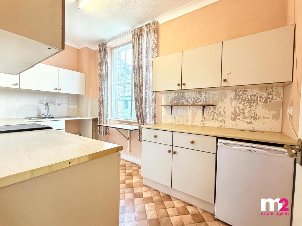 Apartment in Newport, Abergavenny - View 4